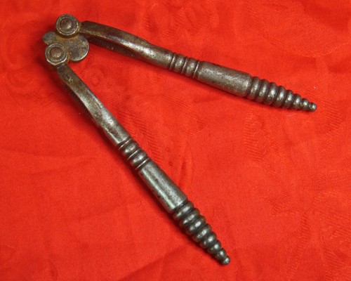 Antico schiaccianoci ferro - schiaccianoci,