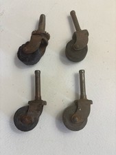 Set 4 antiche ruote a stelo in