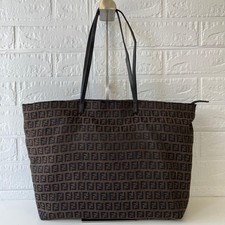 Borsa tote FENDI 4258 modello