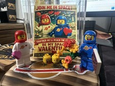 LEGO Classic Space, Mr. And