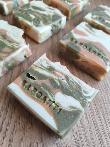 Sapone con olio - con, essenziale