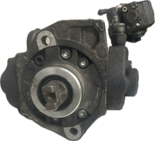 Pompa iniezione per modello