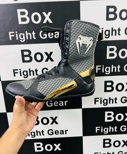 Scarpe boxe fatte - scarpe, mano