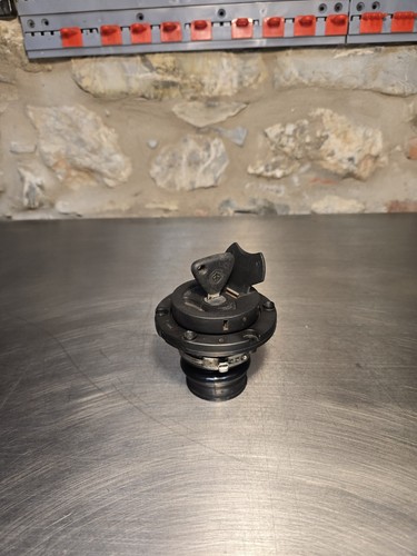 Tappo serbatoio con - tappo, chiave