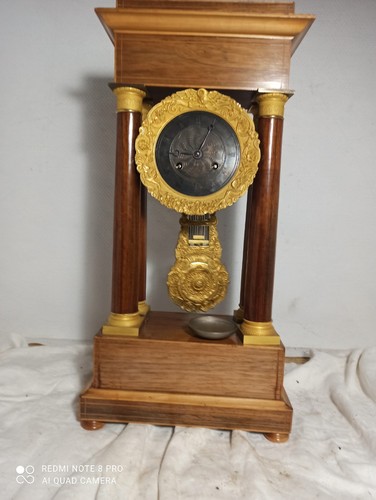Grande pendule portique acajou