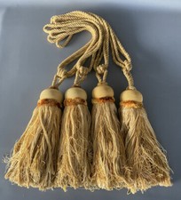 3rd Lot 4 Large Kisses with