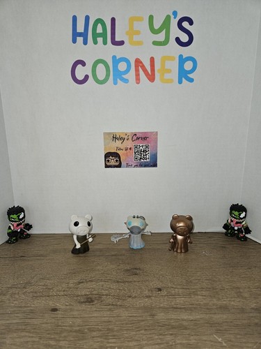 Roblox piggy mini figures - piggy,