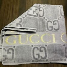 Gucci: Telo Mare Grigio