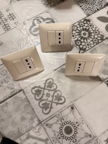 Lotto prese elettriche - lotto,