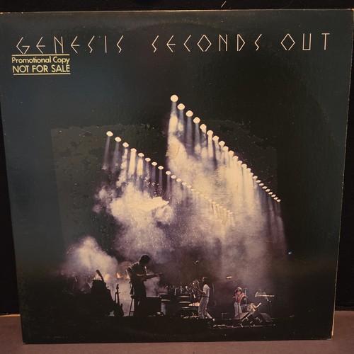 Genesis seconds out - •,