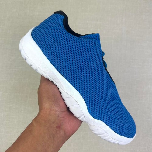 Jordan future low - 💙,