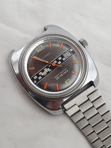 Vecchio orologio polso - polso, uomo