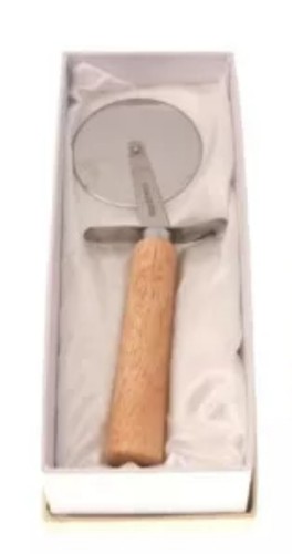 Pizza cutter favors - cutter,