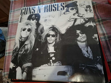 LP Guns N' Roses Move to the city