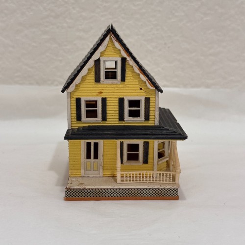 Casa delle bambole miniatura
