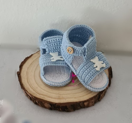 Sandaletti neonato uncinetto