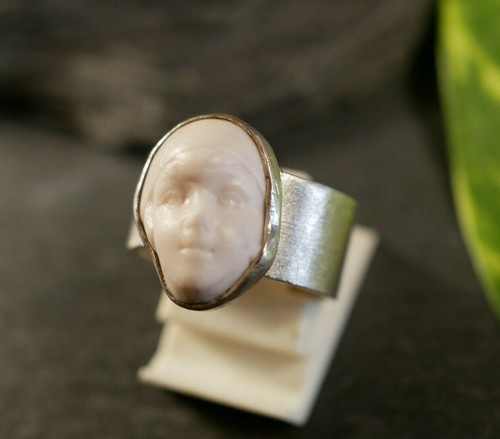 Anello moderno argento bambole