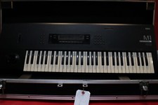 Tastiera sintetizzatore