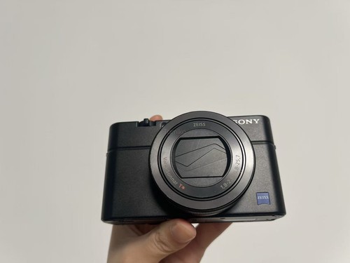 Sony rx100 iii zeiss 24 - sony,