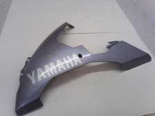 Yamaha R1 04 06 carena inferiore sinistra graffi