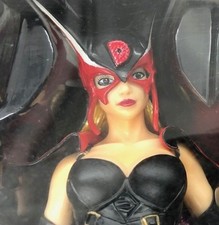 Figure MISS DRONIO DORONJO