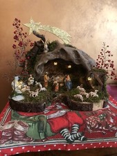 Presepe Artigianale Completo Con Statuine , Base In Legno Abete Trentino