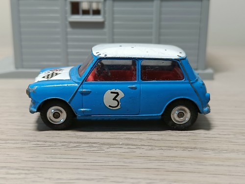 Corgi toys 227 - toys,