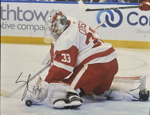 Sebastian cossa signed 8x10 - sebastian,