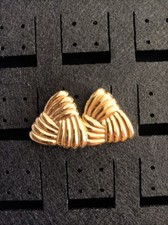 Orecchini Gold con perno per buco