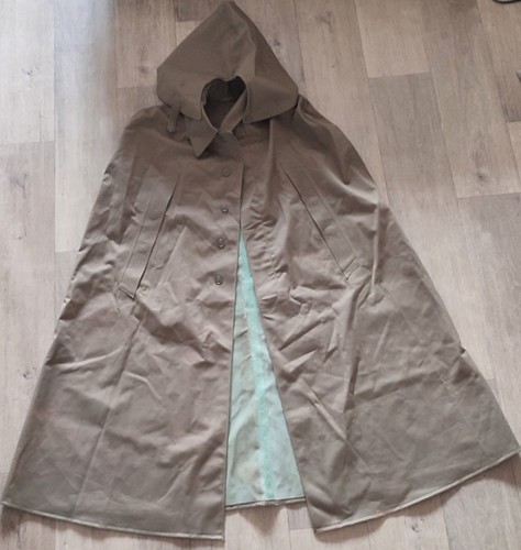 Cappotto con cappuccio poncho