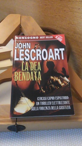 Dea bendata lescroart - dea, bendata.