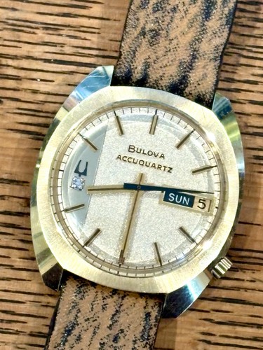 Vintage accutron accuquartz - vintage,