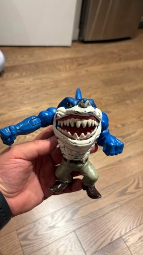 1994 street sharks ripster - street,