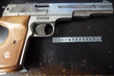 Pistola giocattolo in metallo Tank Commander della Coibel.