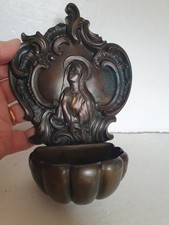 Antica acquasantiera in bronzo