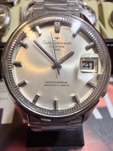 Seiko dolphin back sportsmatic - seiko,