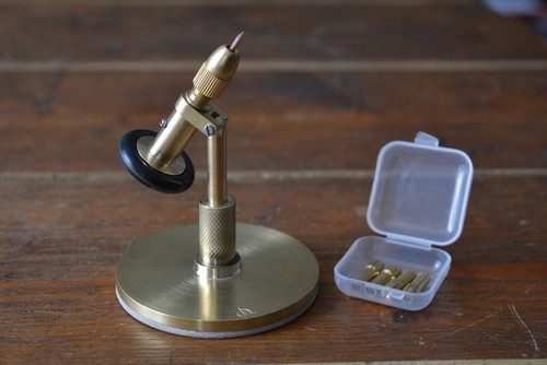 Gramophone thorn needle - gramophone,