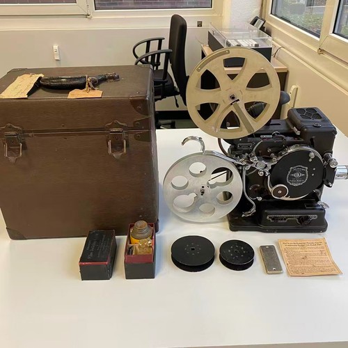 Filmprojector kodak - filmprojector,