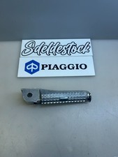 1 poggiapiedi posteriore