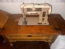 VINTAGE Singer 401A