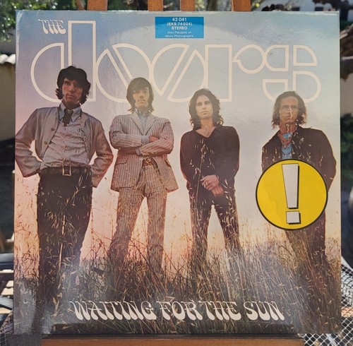 The doors waiting for - ,