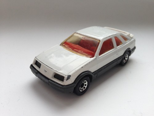 Matchbox ford sierra - matchbox,