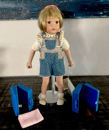Danbury mintdoll little - mintdoll,