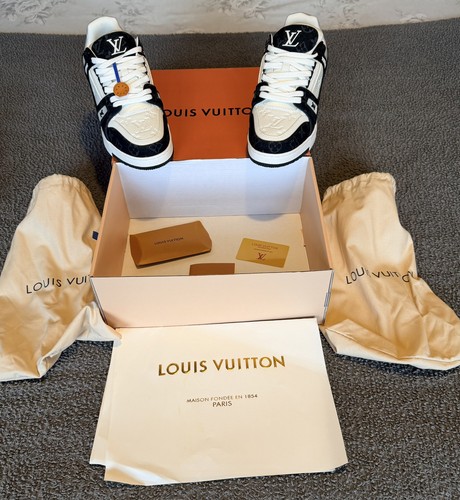 Louis vuitton sneakers - louis,