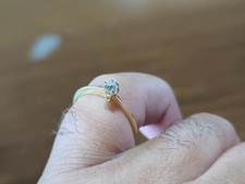 Anello con Diamante in Oro giallo 750. Misura 17 peso gr 2,9 con certificato