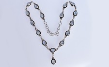 Collana con pietre di luna