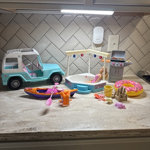 Barbie jeep - barbie,, piscina