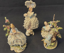 Ceramica Capodimonte Vintage -n.3 Dame - firmate G.Cappè, in buono stato.