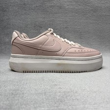 Scarpe Nike Air Force 1 PLT.AF.ORM da donna taglia 7,5 in pelle con plateau DM0113-600