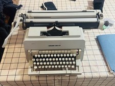 Macchina Da Scrivere Olivetti